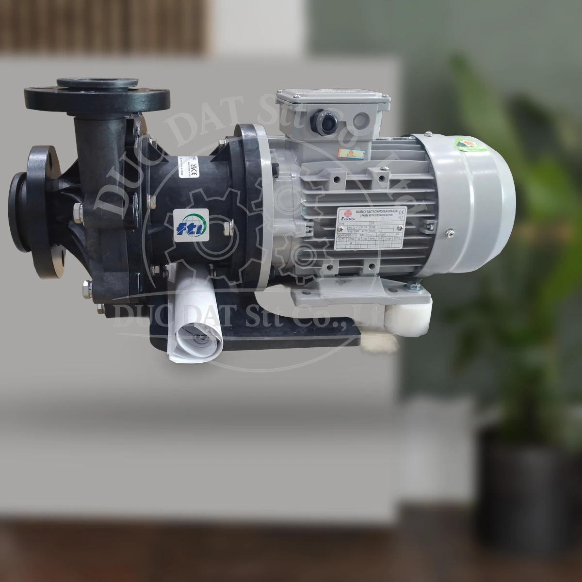 Ứng Dụng Thực Tế của DB11V-T-FF-6-95